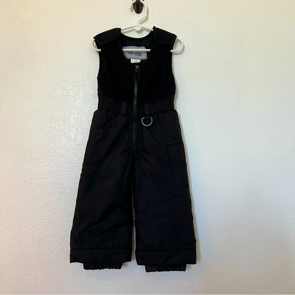 2/$30 Kids toddler Mountain Tek ski bibs snowsuit in black SZ 2T XXS